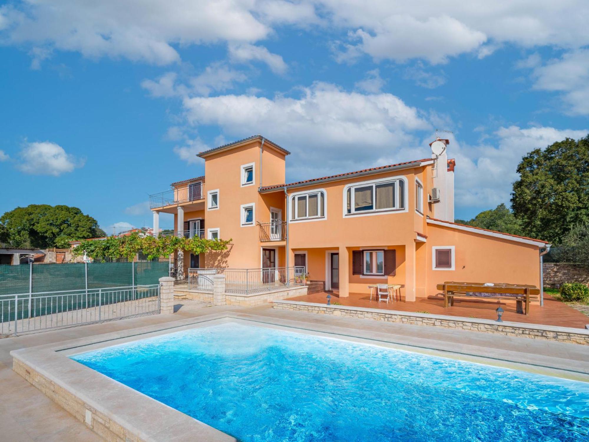 Vikendica Holiday Home Ulika By Interhome Golas